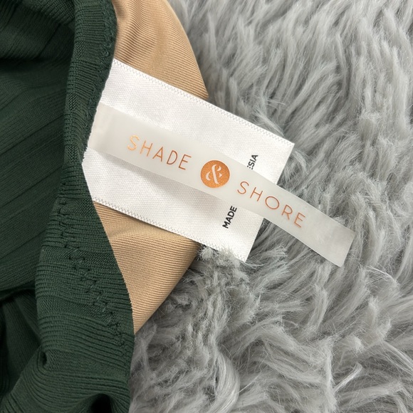 NWT Shade & Shore Green Extra Cheeky One Piece Swim Suit Plunge Ribbed S (4-6) - Picture 1 of 16